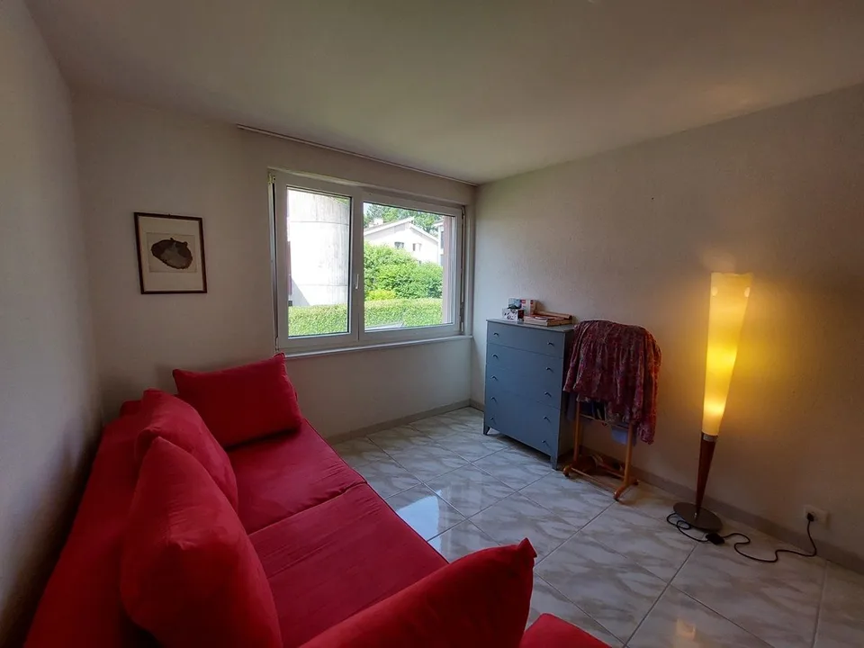 Superbo appartamento di 4,5 locali con balcone e ascensore in un tranquillo quartiere residenziale – foto 11 di 13