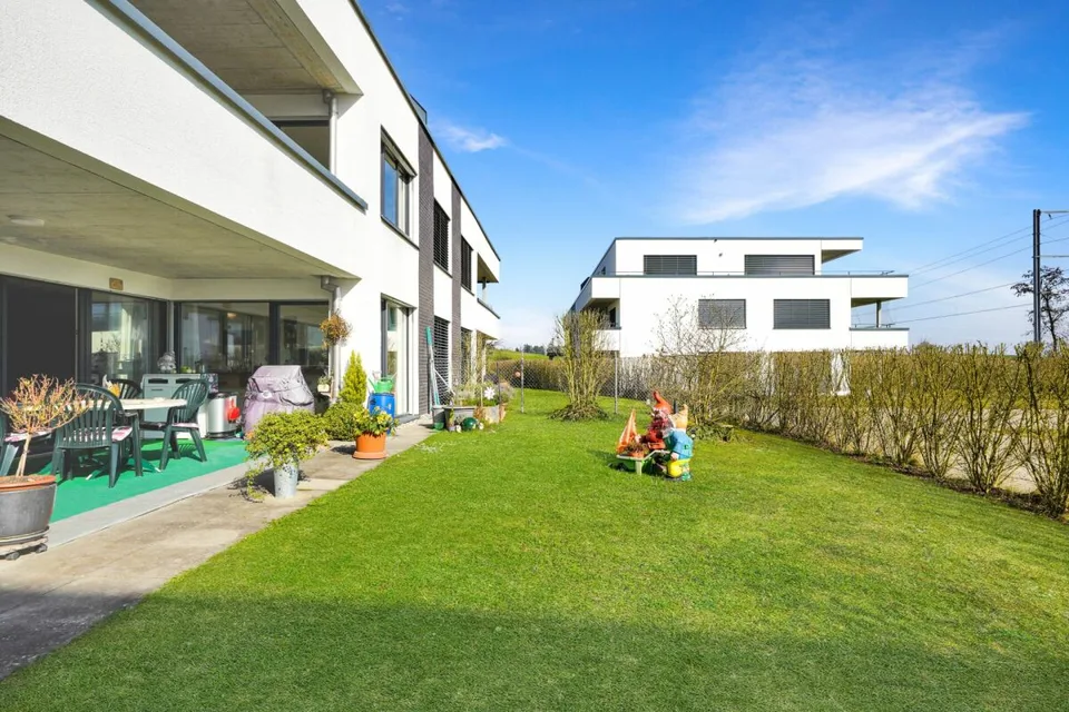 Modern, bright terrace apartment with large garden – photo 13 of 13