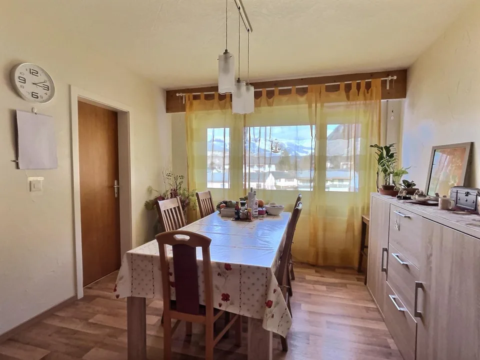 Schöne 4,5-Zimmer-Penthouse-Wohnung mit Südbalkon und Garagenbox in Chippis (nahe Sierre)
