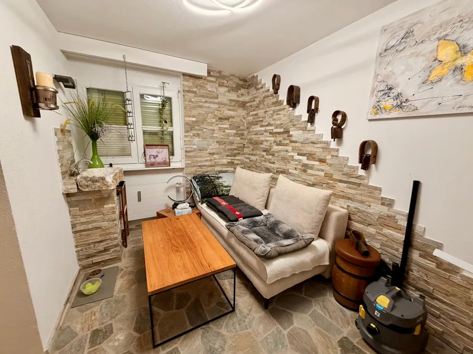 Hochwertig renovierte 4-Zimmer-Wohnung in der Aletschregion