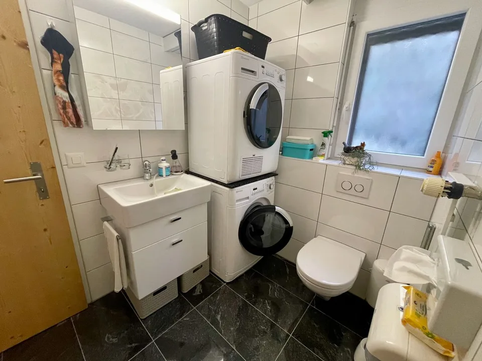 Hochwertig renovierte 4-Zimmer-Wohnung in der Aletschregion