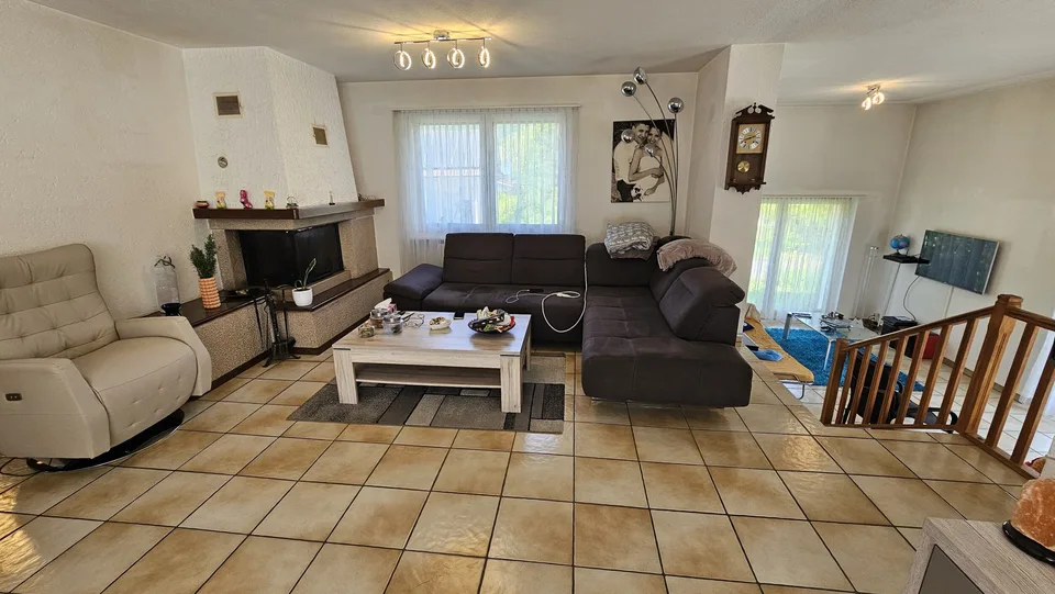 Zu verkaufen in Courroux geräumiges Haus mit 6,5 Zimmern