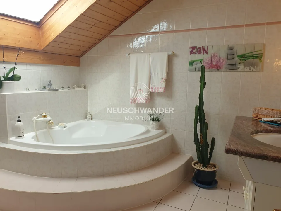 Zu verkaufen in Courroux geräumiges Haus mit 6,5 Zimmern