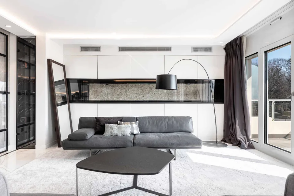 Elegante und luxuriöse Duplexwohnung in Cologny