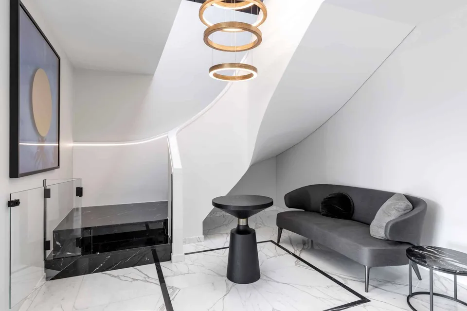 Elegante und luxuriöse Duplexwohnung in Cologny
