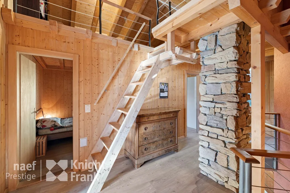 Chalet avec vue imprenable sur les sommets, au Levron. – photo 7 sur 8