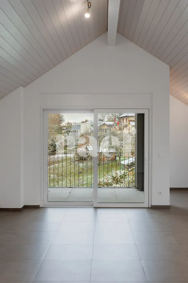 Magnifique 5.5 pièces dans les combles avec loggia à vendre à St-Aubin