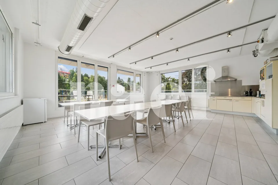 Immeuble industriel , artisanal et administratif