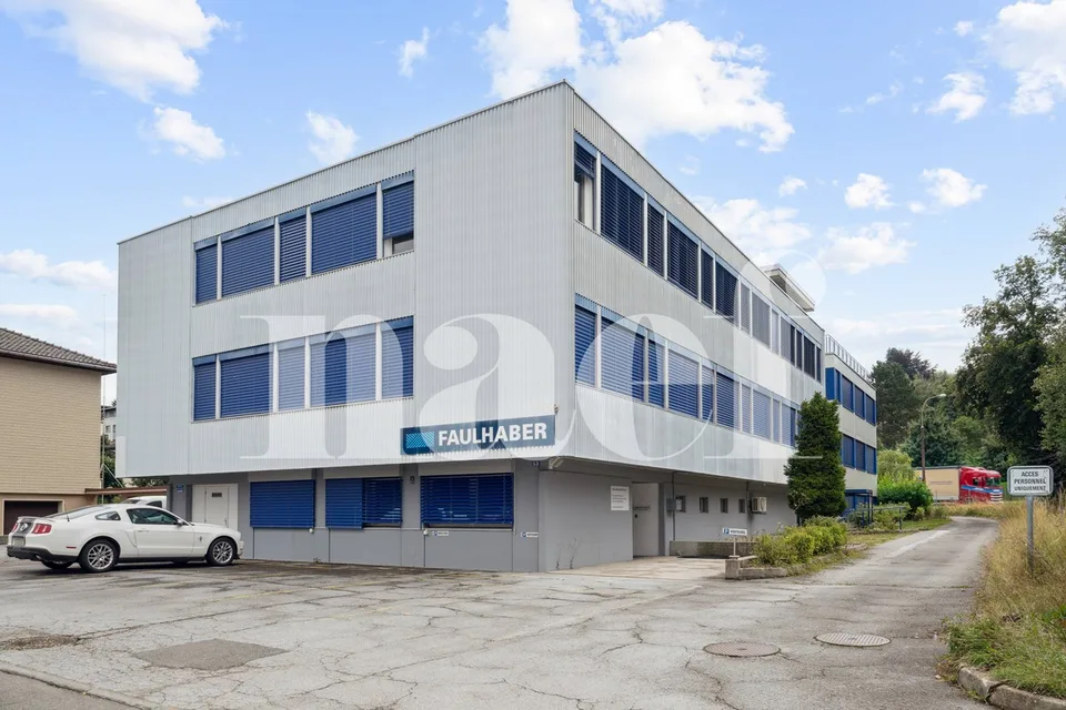 Immeuble industriel , artisanal et administratif