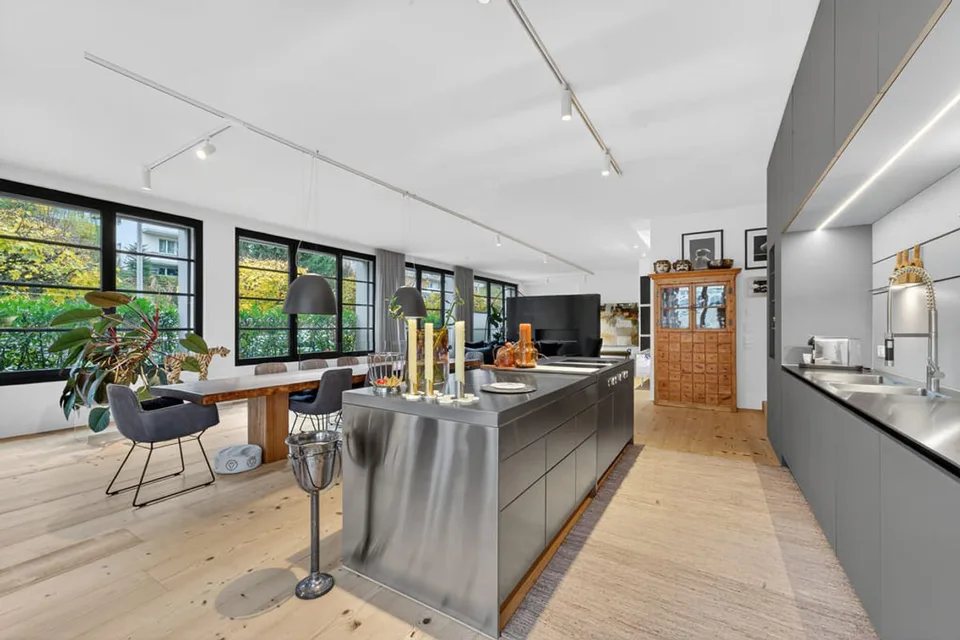 Wohnen und Arbeiten - Perfekte Lage - Duplex-Wohnung bietet Komfort und Luxus