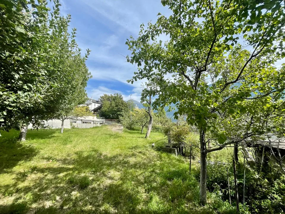 Magnificent, developed building plots with barn