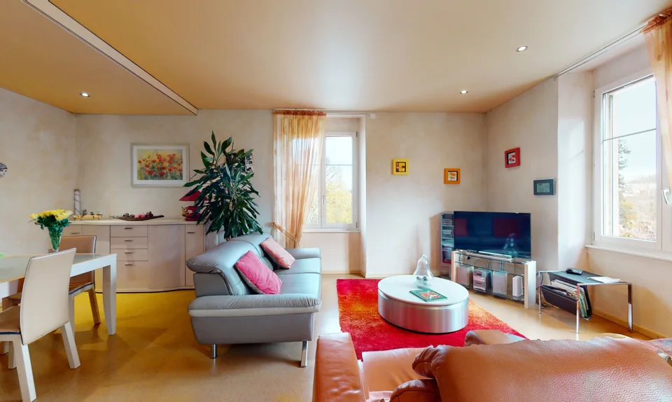Renoviertes Mischgebäude im Zentrum von Porrentruy – Foto 10 von 13