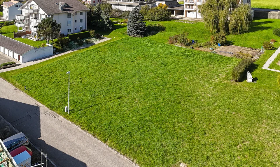 Terrain idéal pour immeuble locatif – permis en force