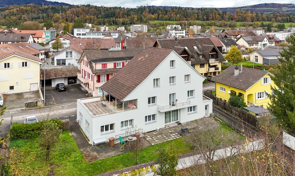 Immeuble avec excellent Rendement Entièrement Rénové  !
