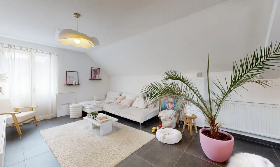 Gebäude mit hervorragender Rendite, vollständig renoviert!