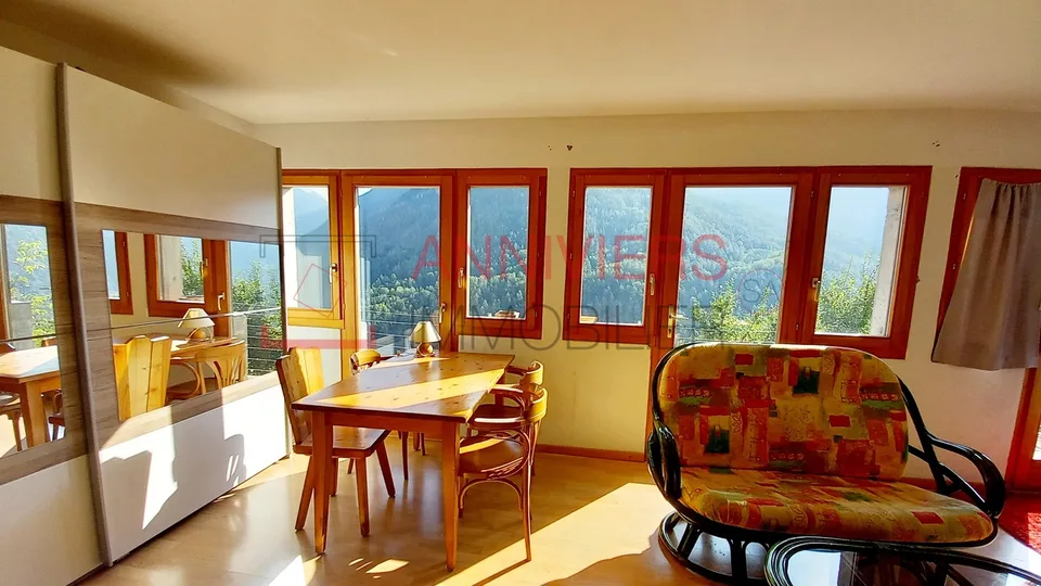 Typisches Restaurant mit Panoramablick und optimaler Sonneneinstrahlung – Foto 15 von 26
