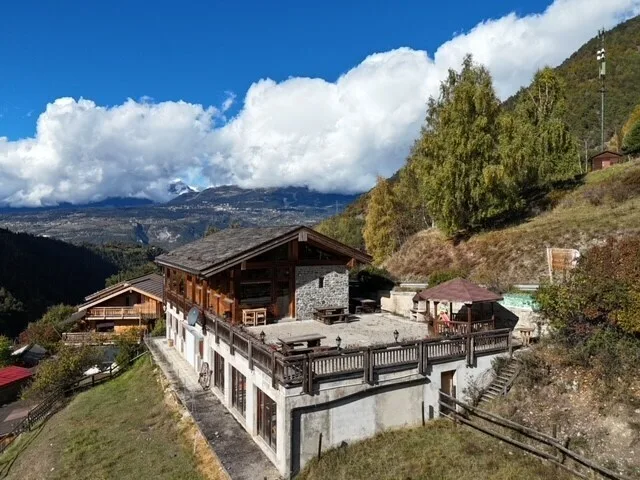 Typisches Restaurant mit Panoramablick und optimaler Sonneneinstrahlung – Foto 12 von 26