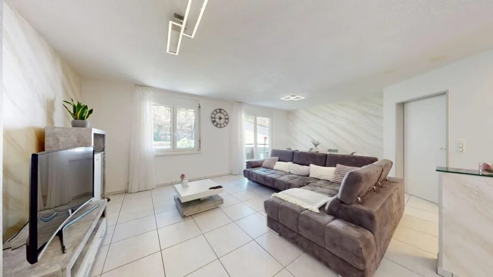 RESERVIERT Komfortables Wohnen 4.5 Zimmer mit viel Platz und Ruhe