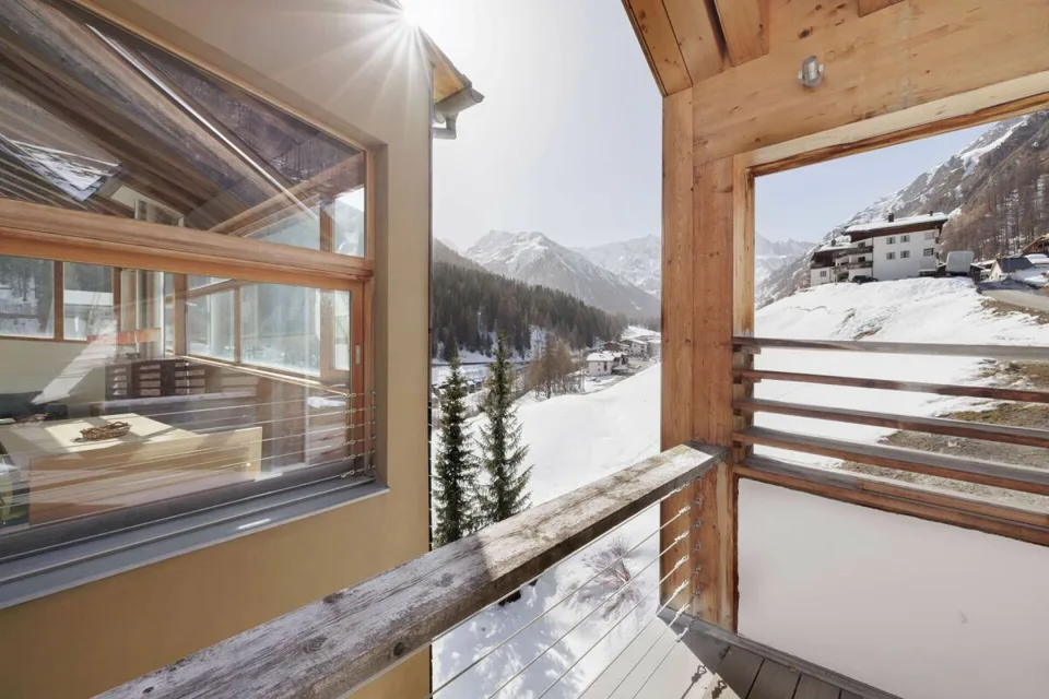 Grosszügige Maisonette-Ferienwohnung beim Skigebiet Samnaun / Ischgl mit grosser Terrasse