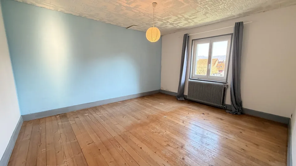 À vendre maison de 5 pièces avec grand jardin arboré à Courtedoux