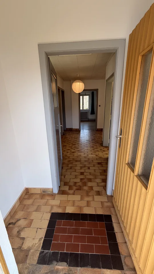 À vendre maison de 5 pièces avec grand jardin arboré à Courtedoux – photo 7 sur 13