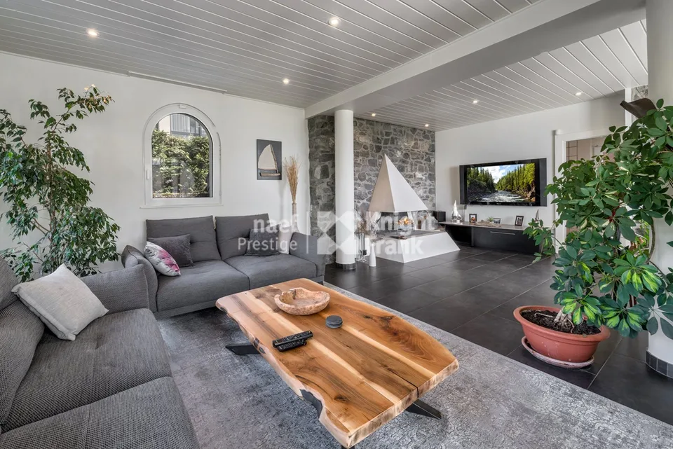 OFF-MARKET: Proprietà al lago