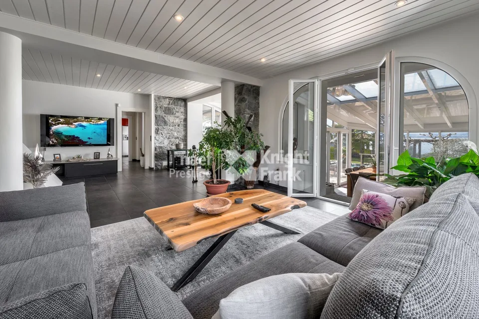 OFF-MARKET: Proprietà al lago