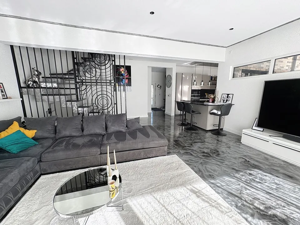 Villa bifamiliare contemporanea a Bex