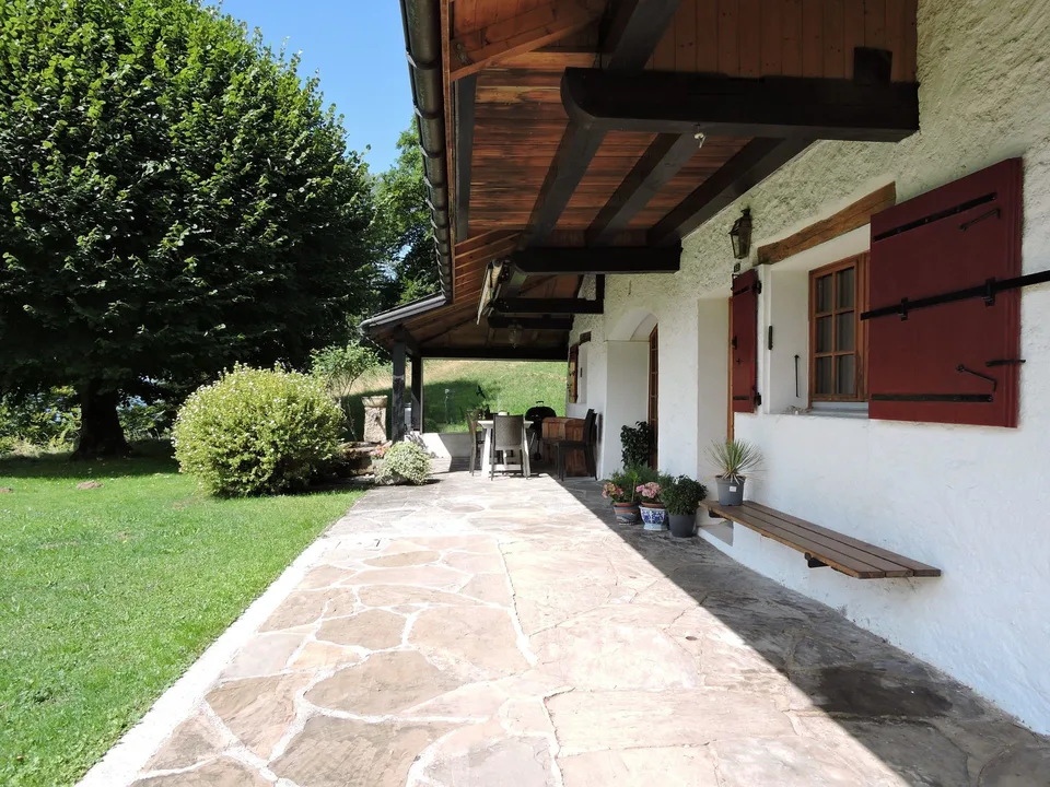 Magnifique maison de campagne à Blonay avec vue sur le lac Léman