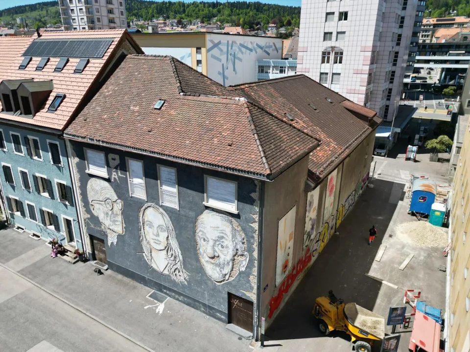 Wohn- und Geschäftshaus
