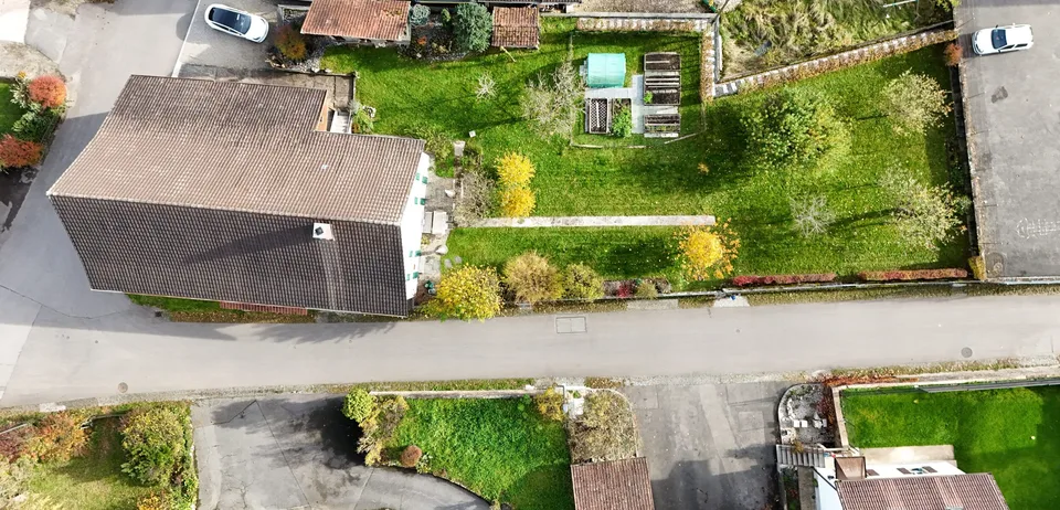 Renoviertes 4,5-Zimmer-Bauernhaus in Coeuve in Ajoie mit großem Garten