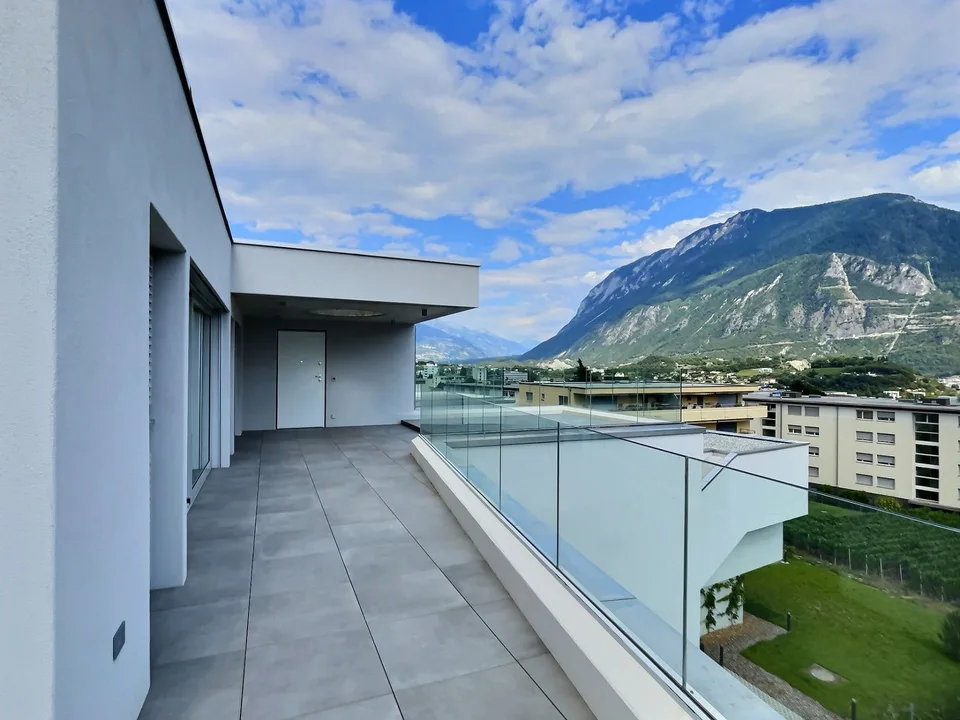 Bel appartement attique rooftop - 3.5 pièces à vendre - Sierre