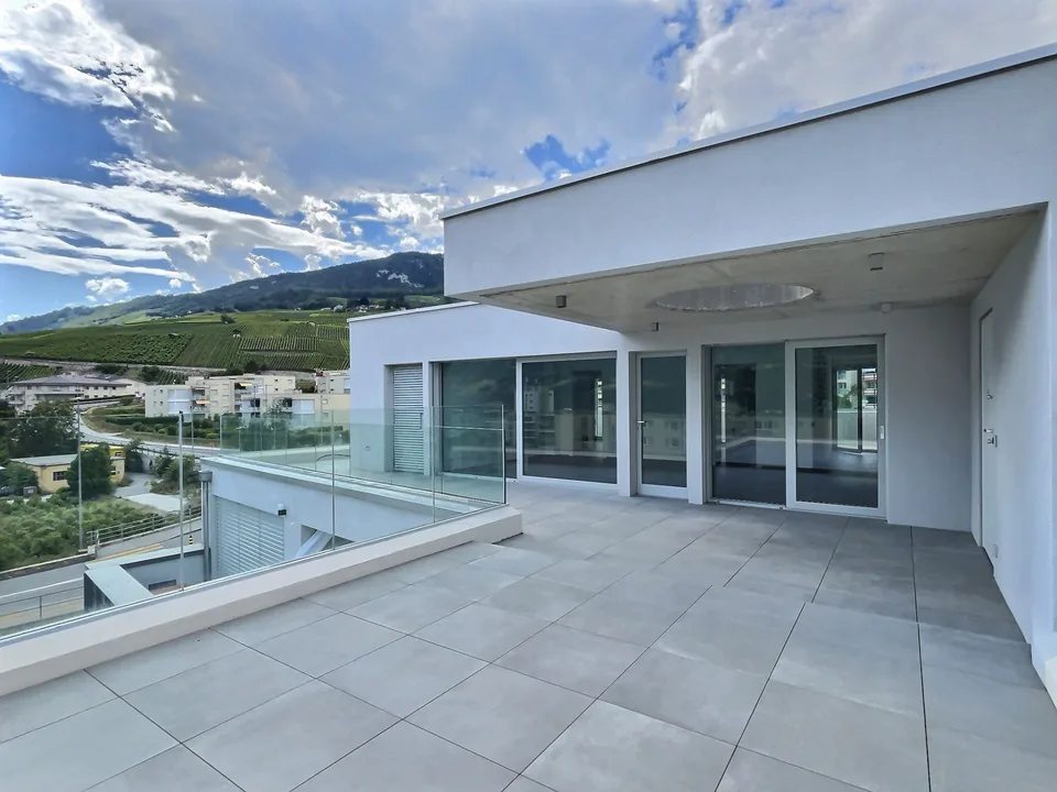 Bel appartement attique rooftop - 3.5 pièces à vendre - Sierre