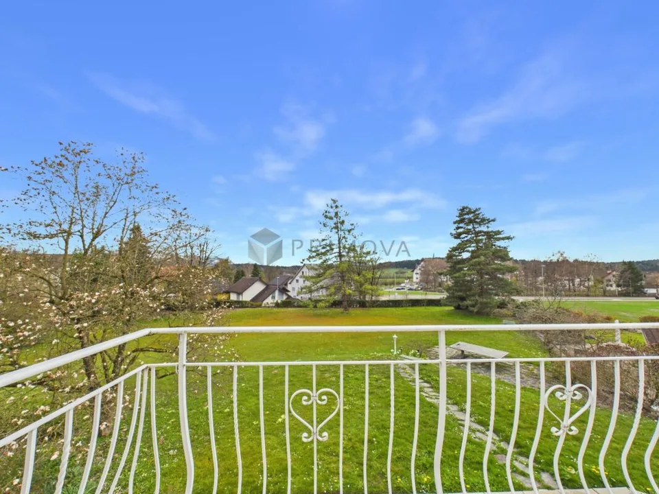 Villa di campagna con stile, carattere ed eccezionale riserva di terreno edificabile – foto 13 di 13