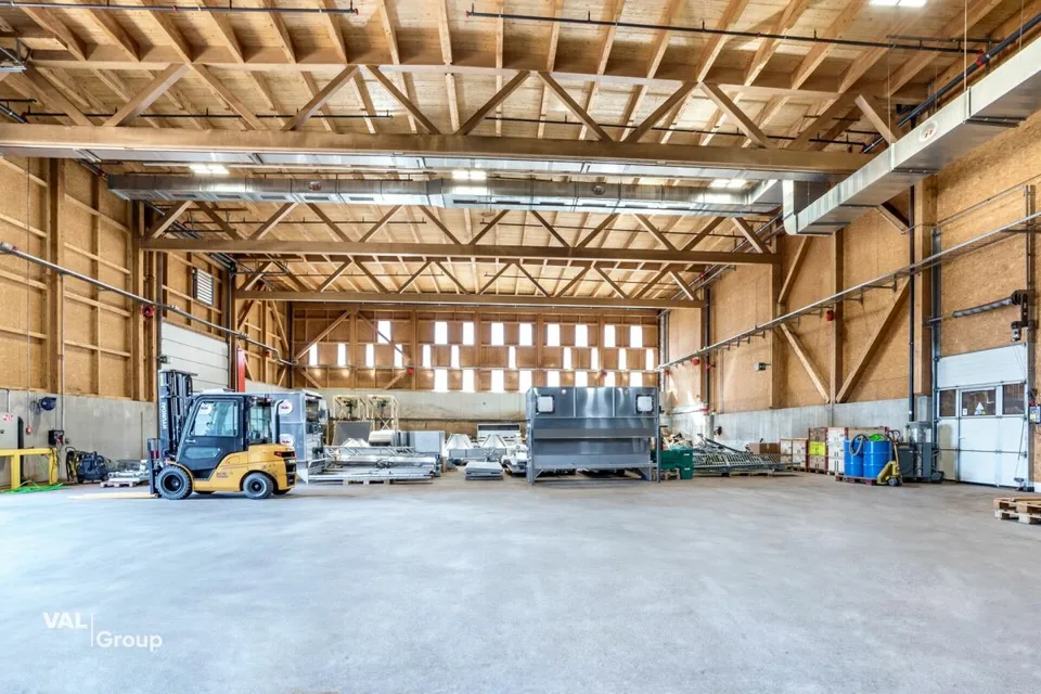 Edificio industriale unico - Costruzione in legno di alta qualità, utilizzo versatile