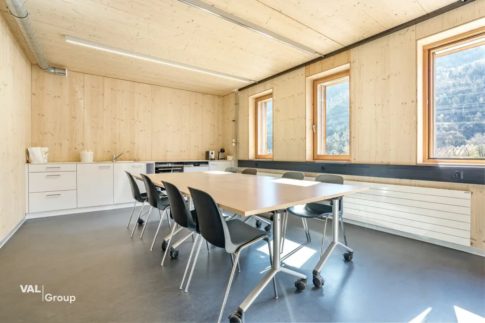 Edificio industriale unico - Costruzione in legno di alta qualità, utilizzo versatile