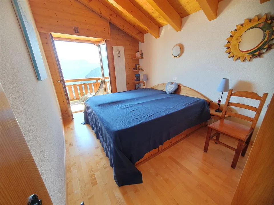 Colpo di fulmine! Appartamento 3.5 locali, attico, duplex, esposto a sud, a Ovronnaz