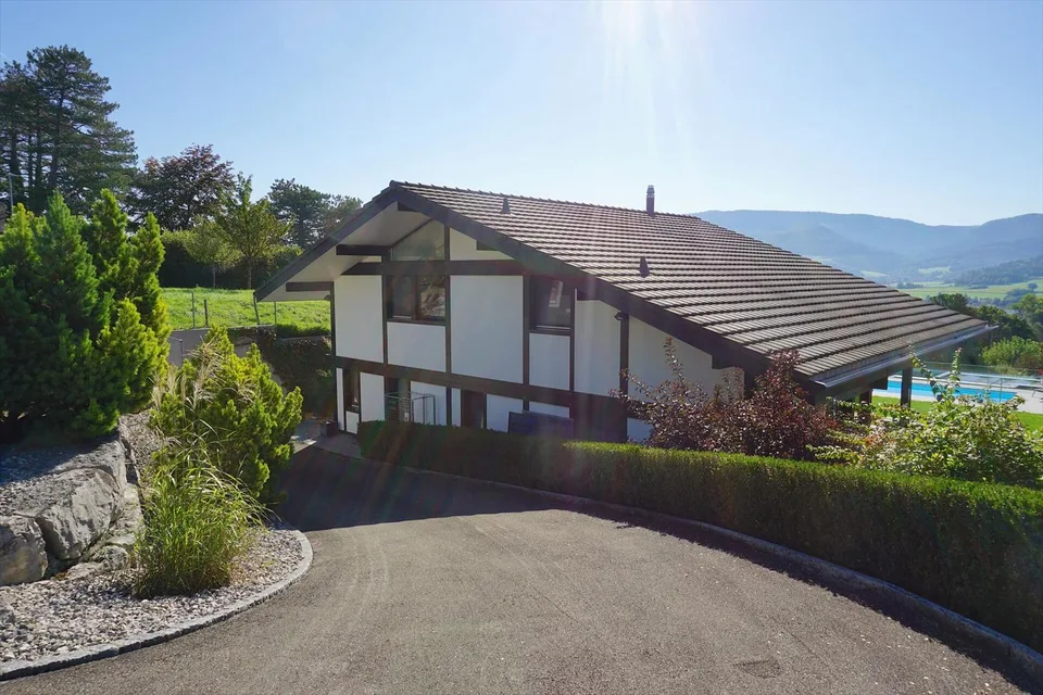 ARI-244 Villa lussuosa con piscina e vista mozzafiato