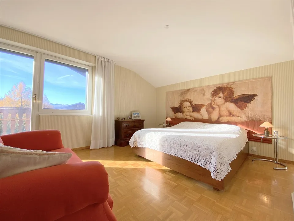 Dachgeschoss 5.5 Zimmer