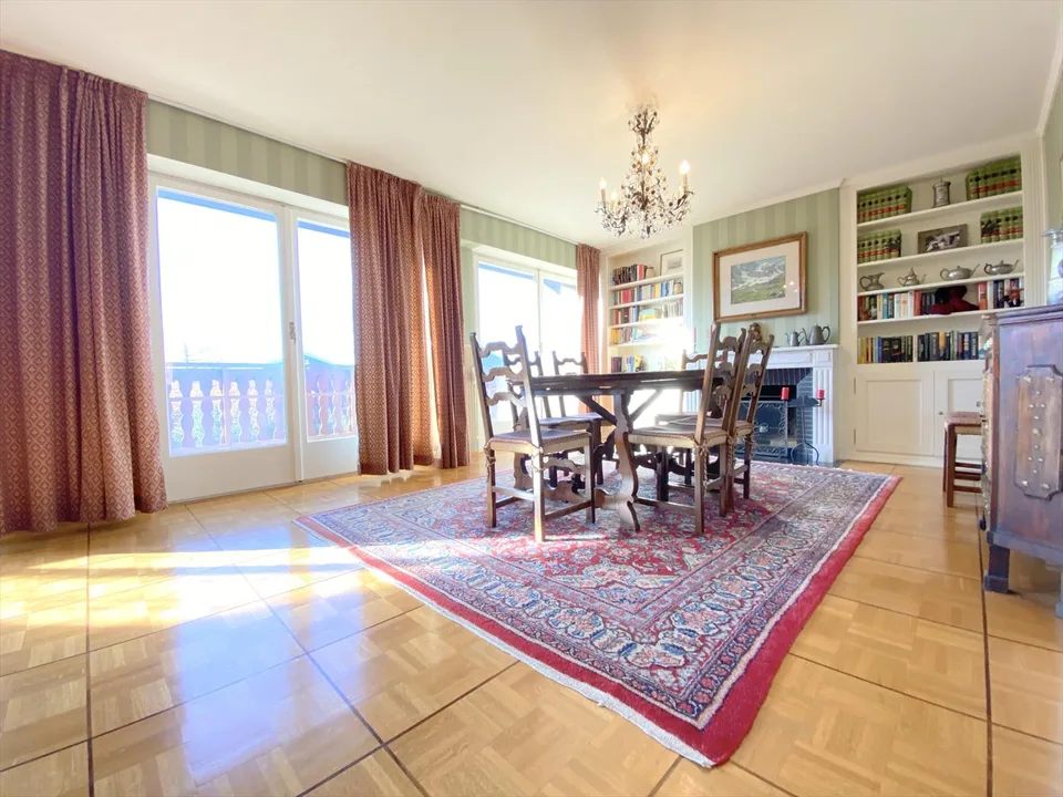 Dachgeschoss 5.5 Zimmer