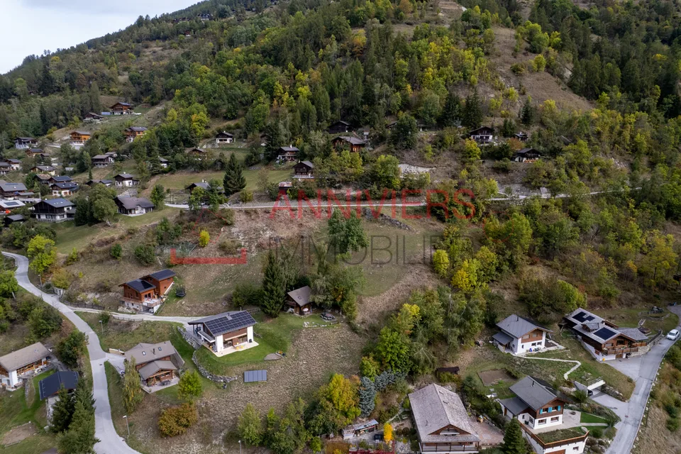 Magnificent Baugrundstück von 587 m2 in Vissoie