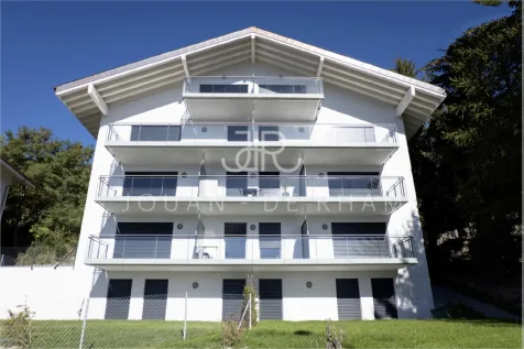 Zwei Mietgebäude