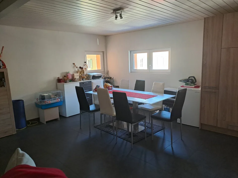 Zu Verkaufen 4,5 Zimmer Wohnung & Geschäftsräume Zu Diskutieren Martigny