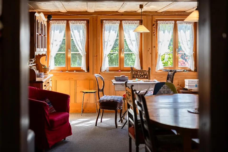Charmantes Dorfhaus mit bezauberndem Garten – Foto 6 von 12