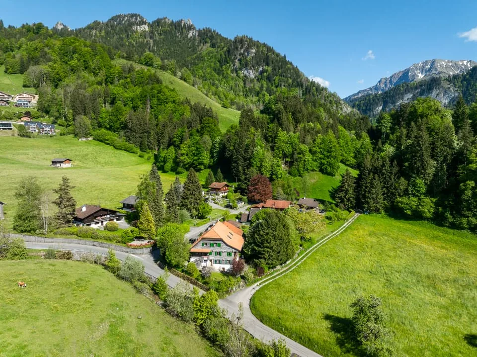 Charmantes Dorfhaus mit schönem Garten