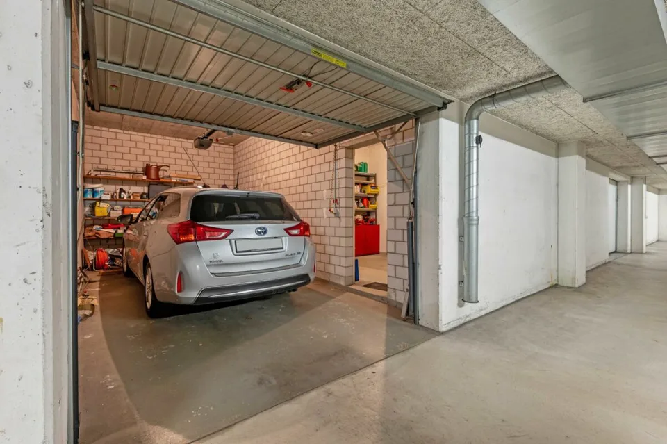5 1/2 or 6 1/2 room corner townhouse with 2 garages and 1 parking space – photo 10 of 12