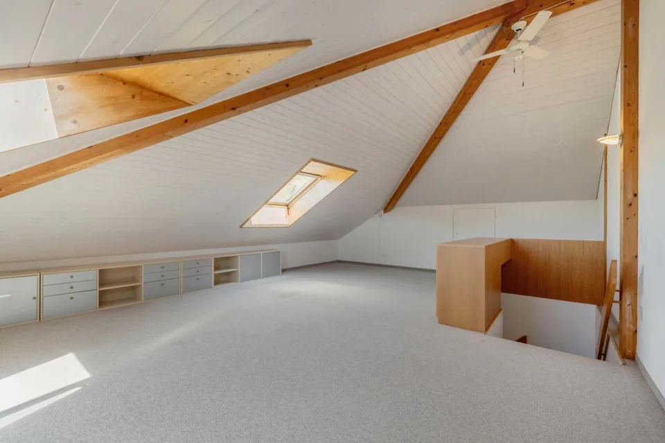 5 1/2 or 6 1/2 room corner townhouse with 2 garages and 1 parking space – photo 8 of 12