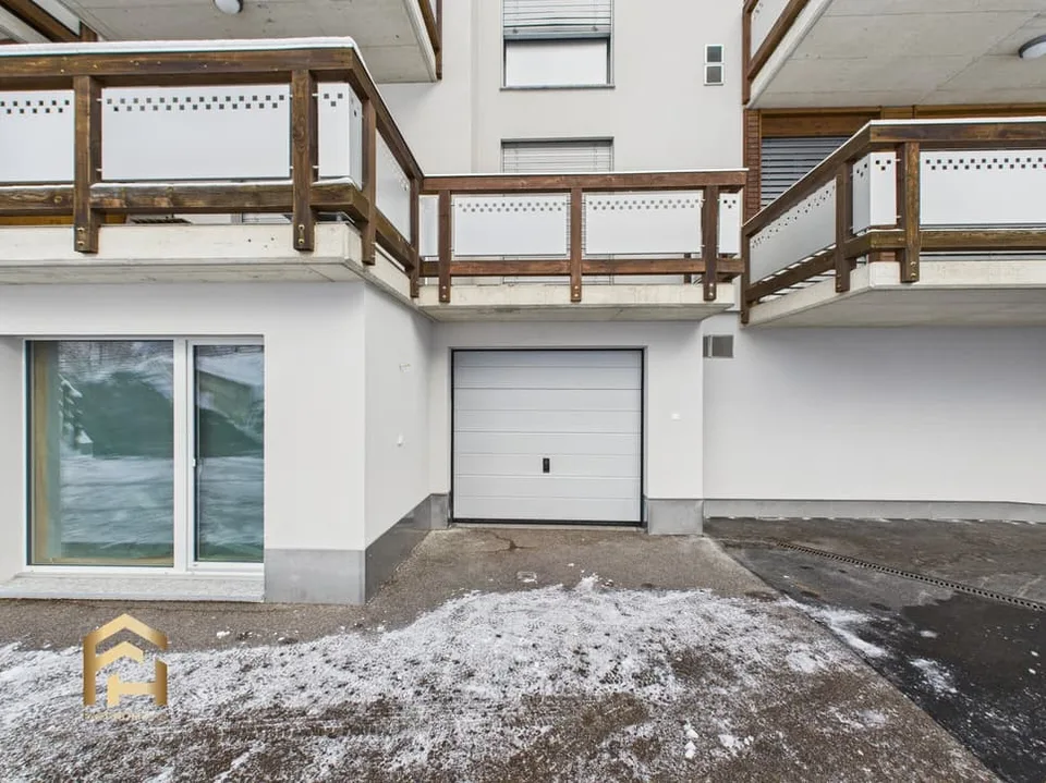 Garage per auto situati centralmente a Täsch