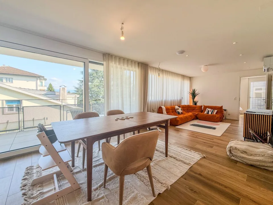MIT INTEGRIERTER KLIMANLAGEN - Großes 4.5-Zimmer-Apartment mit 130m² PPE - Terrasse von 25m²