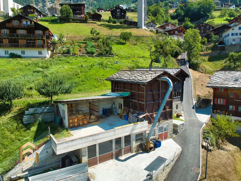 Charmante Scheune mit vielseitigem Potenzial und herrlicher Aussicht